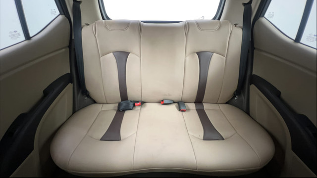 Second-hand 2012 Hyundai i10 Magna 1.1 for sale in Pune-23