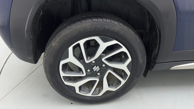 Second-hand 2023 Maruti Suzuki FRONX Alpha Turbo for sale in New Delhi-18