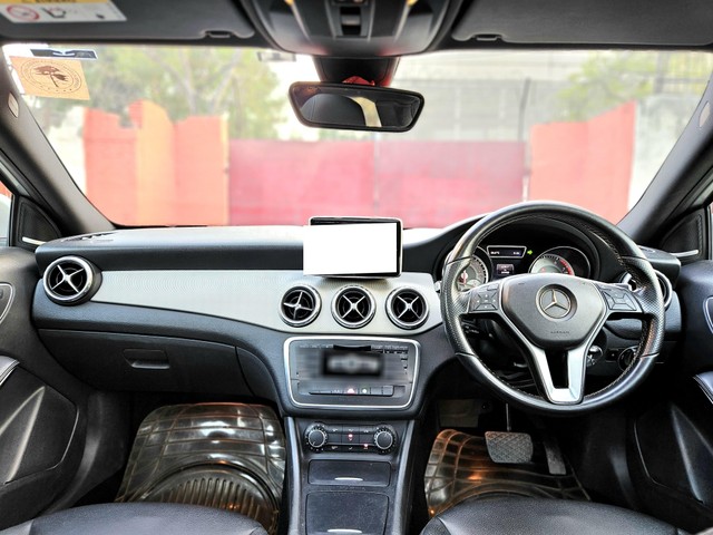 Second-hand 2015 Mercedes-Benz GLA Class 200 for sale in New Delhi-6