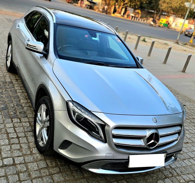 Second-hand 2015 Mercedes-Benz GLA Class 200 for sale in New Delhi-13