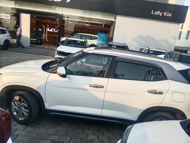 Hyundai Creta SX Second-hand 2023 Hyundai Creta SX for sale in Garhshanker-4