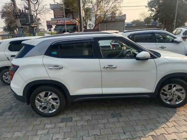 Hyundai Creta SX Second-hand 2023 Hyundai Creta SX for sale in Garhshanker-5