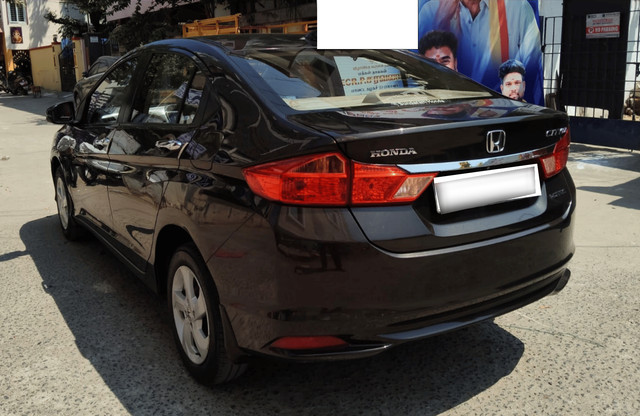Second-hand 2016 Honda City i DTec VX for sale in Chennai-5