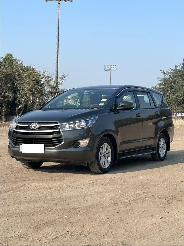 Toyota Innova Crysta 2.4 G Plus MT BSIV Second-hand 2019 Toyota Innova Crysta 2.4 G Plus MT BSIV for sale in New Delhi-4