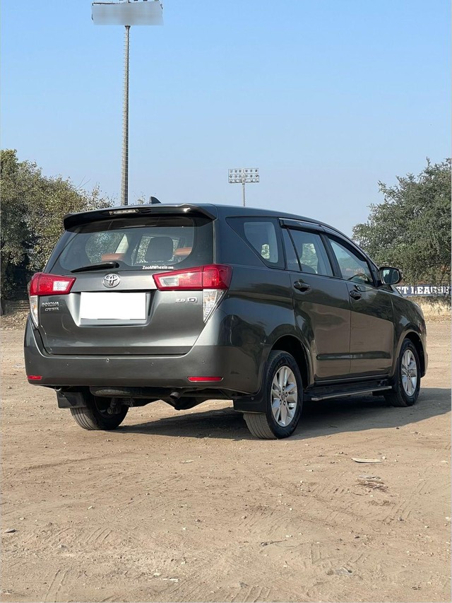 Toyota Innova Crysta 2.4 G Plus MT BSIV Second-hand 2019 Toyota Innova Crysta 2.4 G Plus MT BSIV for sale in New Delhi-7