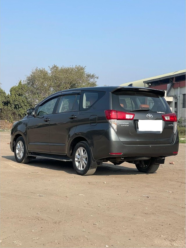 Toyota Innova Crysta 2.4 G Plus MT BSIV Second-hand 2019 Toyota Innova Crysta 2.4 G Plus MT BSIV for sale in New Delhi-9