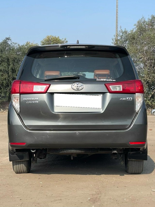 Toyota Innova Crysta 2.4 G Plus MT BSIV Second-hand 2019 Toyota Innova Crysta 2.4 G Plus MT BSIV for sale in New Delhi-2