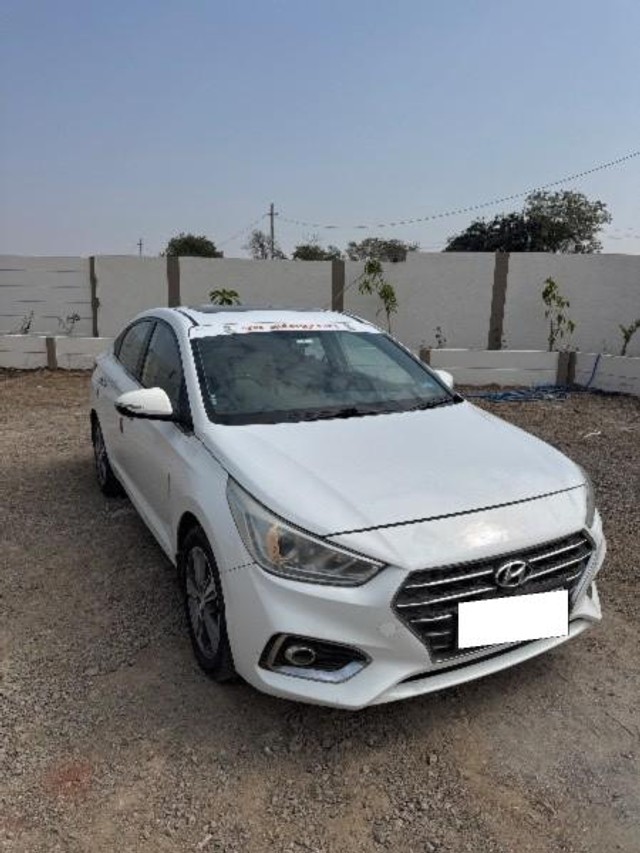 Second-hand 2018 Hyundai Verna VTVT 1.6 SX Option for sale in Rajkot-0