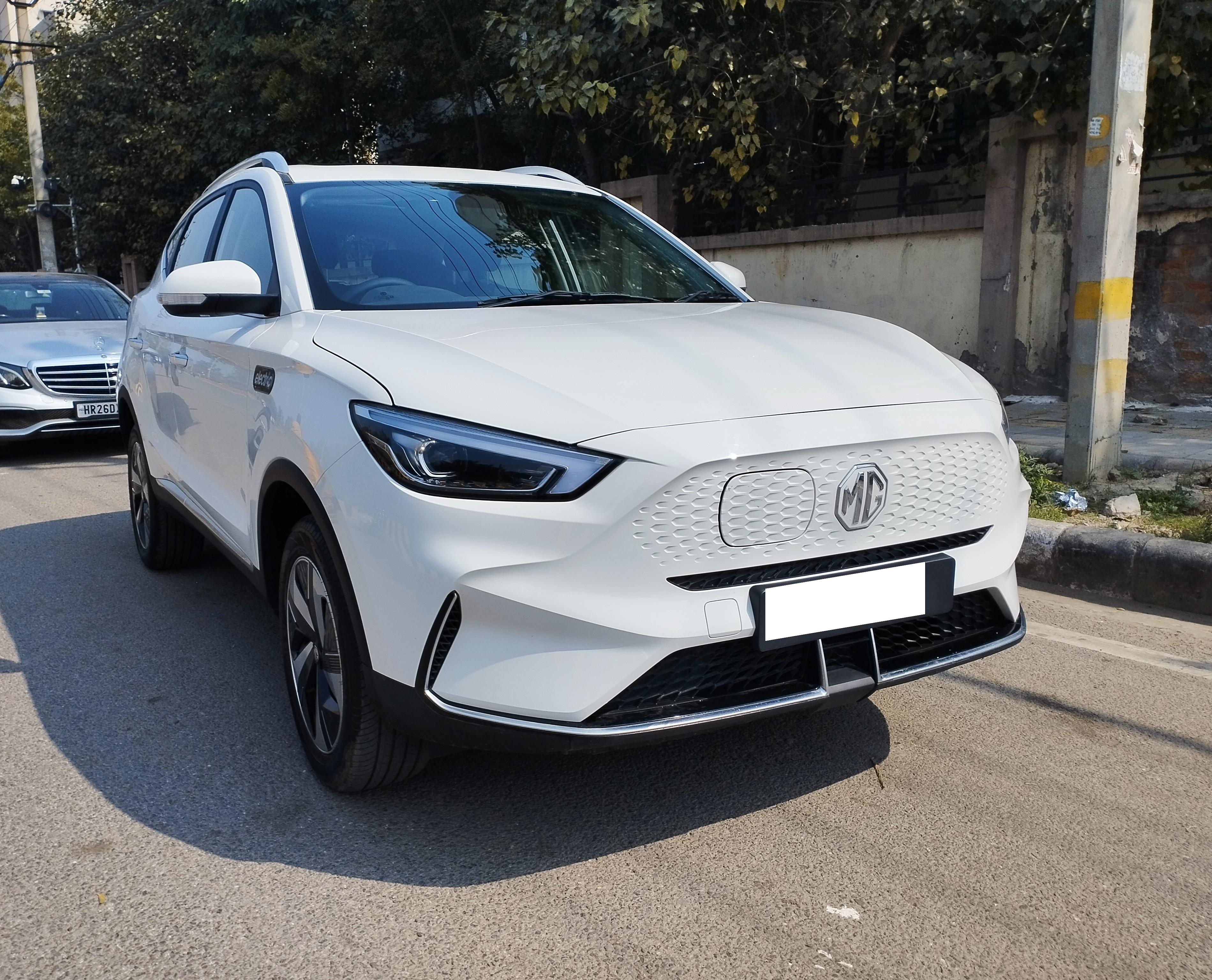 Used 2026 MG ZS EV Electric Automatic Car in New Delhi at ₹17.77 Lakh ...