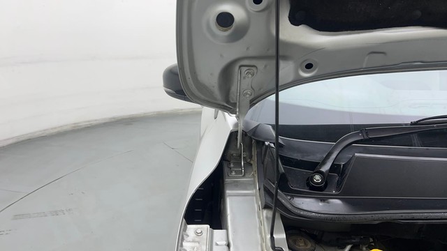 Second-hand 2022 Renault Triber RXZ for sale in Ghaziabad-37