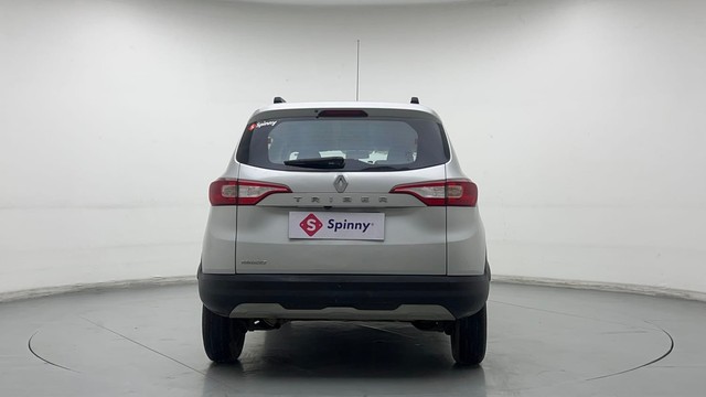 Second-hand 2022 Renault Triber RXZ for sale in Ghaziabad-4
