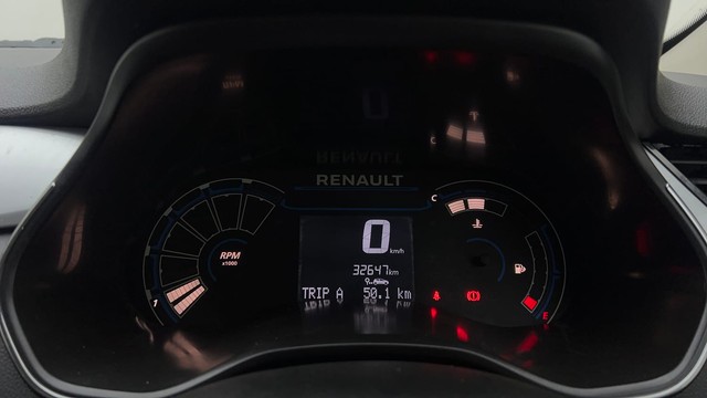 Second-hand 2022 Renault Triber RXZ for sale in Ghaziabad-13