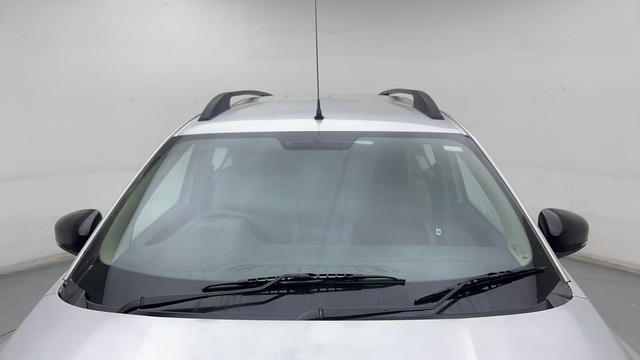 Second-hand 2022 Renault Triber RXZ for sale in Ghaziabad-10