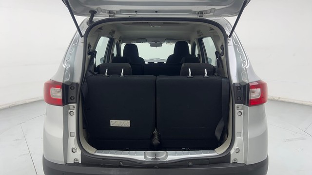 Second-hand 2022 Renault Triber RXZ for sale in Ghaziabad-9