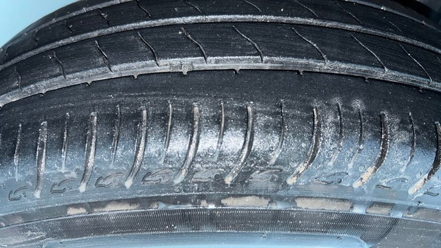 Second-hand 2022 Renault Triber RXZ for sale in Ghaziabad-33