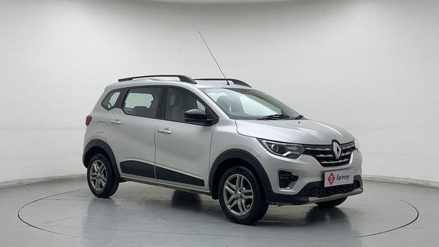 Second-hand 2022 Renault Triber RXZ for sale in Ghaziabad-1