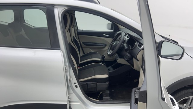 Second-hand 2022 Renault Triber RXZ for sale in Ghaziabad-15