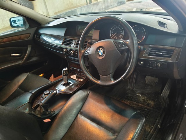 Second-hand 2009 BMW 5 Series 530d Highline for sale in Hyderabad-8