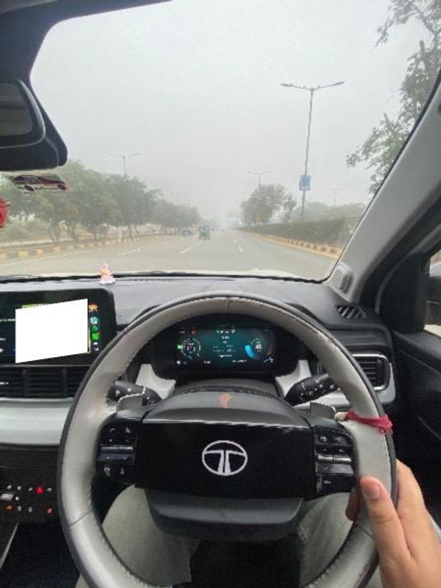 Tata Punch EV Empowered Plus S LR AC FC - Photo 3