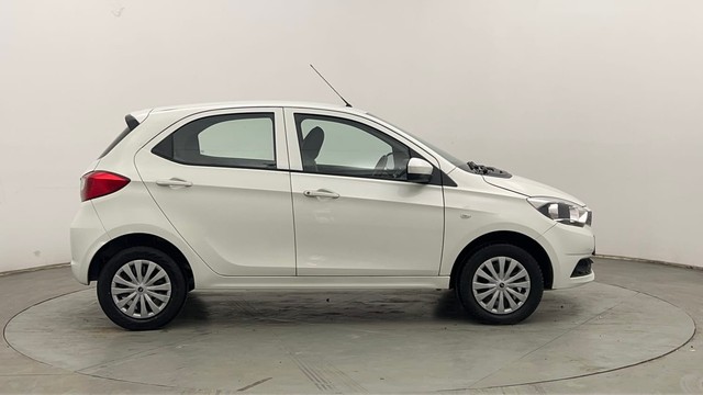Second-hand 2019 Tata Tiago 1.2 Revotron XZ for sale in Chandigarh-2