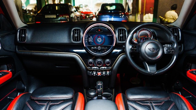 Second-hand 2025 Mini Countryman JCW for sale in New Delhi-14