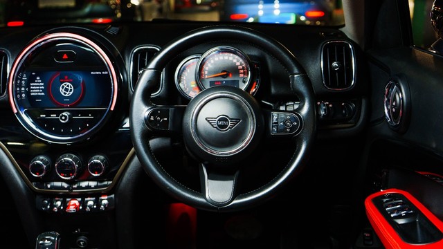 Second-hand 2025 Mini Countryman JCW for sale in New Delhi-15