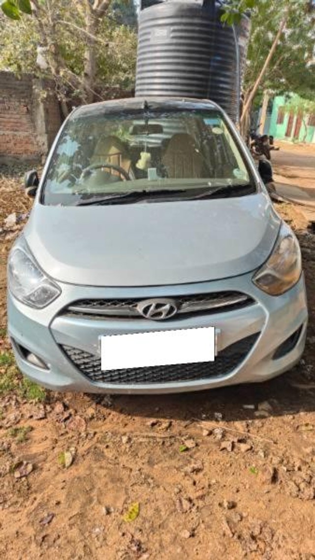 Hyundai i10 Era Second-hand 2011 Hyundai i10 Era for sale in Chattarpur-0