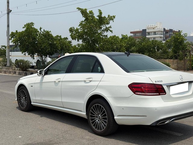 Second-hand 2016 Mercedes-Benz E-Class E 200 CGI for sale in New Delhi-3