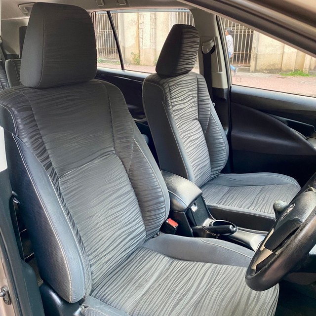 Second-hand 2016 Toyota Innova Crysta 2.4 VX MT BSIV for sale in Thane-20