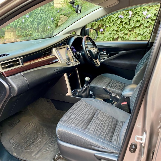 Second-hand 2016 Toyota Innova Crysta 2.4 VX MT BSIV for sale in Thane-7