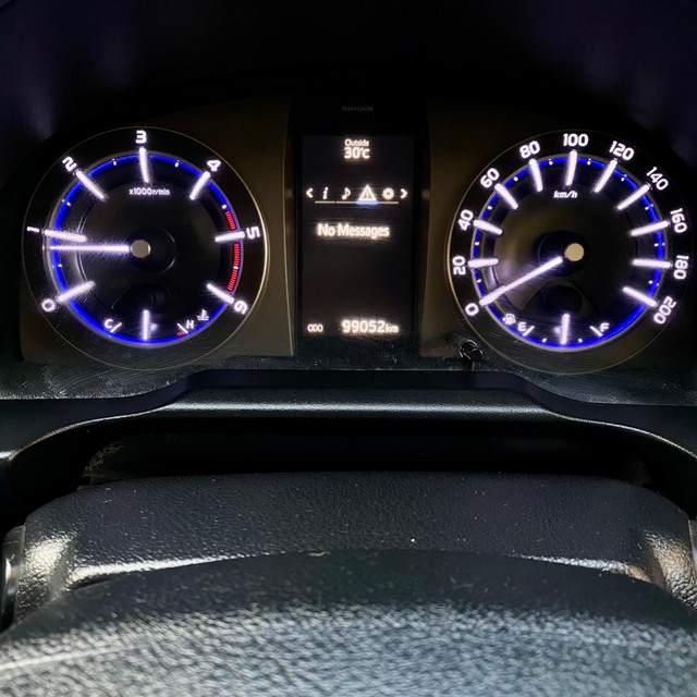 Second-hand 2016 Toyota Innova Crysta 2.4 VX MT BSIV for sale in Thane-15