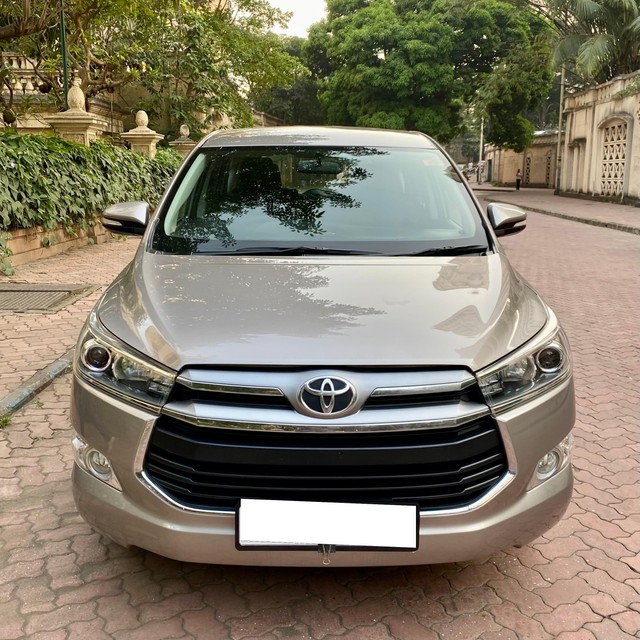 Second-hand 2016 Toyota Innova Crysta 2.4 VX MT BSIV for sale in Thane-5