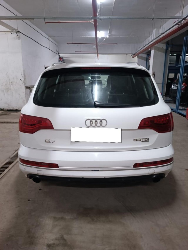 Audi Q7 3.0 TDI quattro Second-hand 2011 Audi Q7 3.0 TDI quattro for sale in Mumbai-1