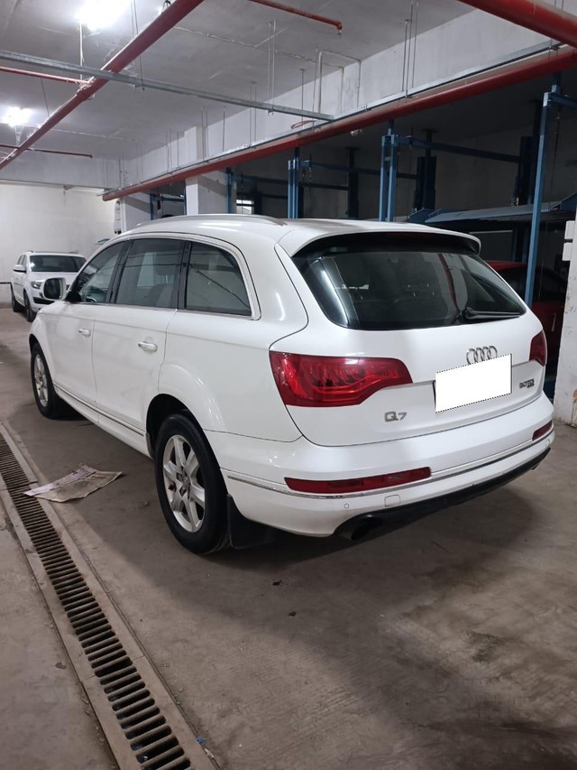 Audi Q7 3.0 TDI quattro Second-hand 2011 Audi Q7 3.0 TDI quattro for sale in Mumbai-12