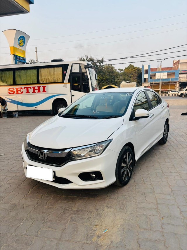 Honda City i DTec V Second-hand 2017 Honda City i DTec V for sale in Lucknow-9