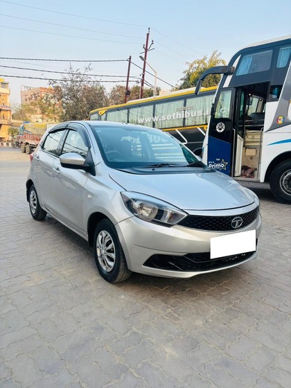 Tata Tiago 1.05 Revotorq XE Second-hand 2016 Tata Tiago 1.05 Revotorq XE for sale in Lucknow