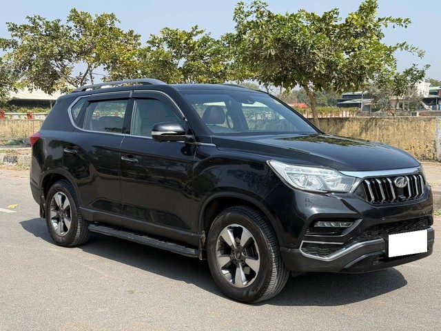 Second-hand 2020 Mahindra Alturas G4 4X4 AT for sale in New Delhi-7