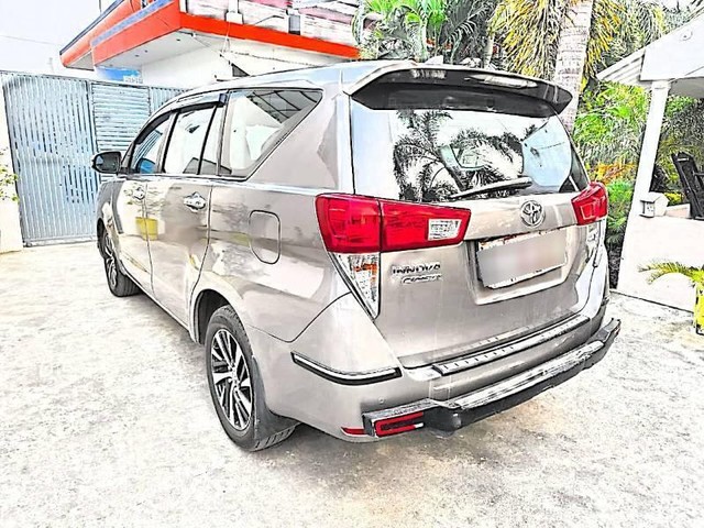 Second-hand 2021 Toyota Innova Crysta 2.4 ZX 7 STR AT for sale in Lucknow-5