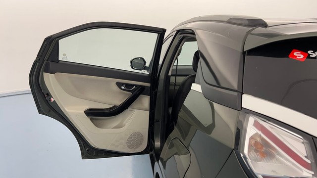 Second-hand 2021 Tata Nexon XZA Plus (O) AMT Diesel for sale in Lucknow-32