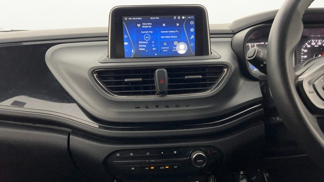 Second-hand 2024 Tata Altroz XZ Plus Dark Edition Diesel for sale in Lucknow-25