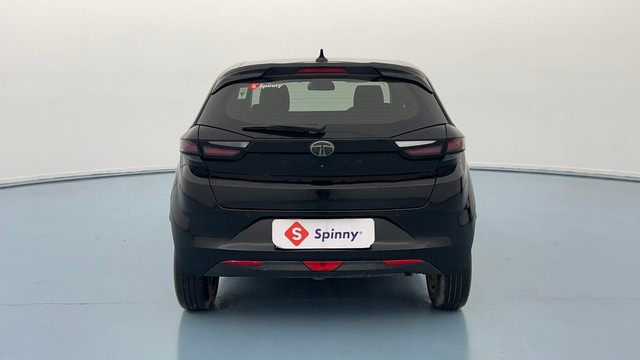 Second-hand 2024 Tata Altroz XZ Plus Dark Edition Diesel for sale in Lucknow-4