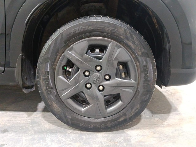 Second-hand 2023 Hyundai Venue SX BSVI for sale in Kochi-17