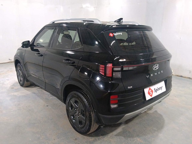 Second-hand 2023 Hyundai Venue SX BSVI for sale in Kochi-5