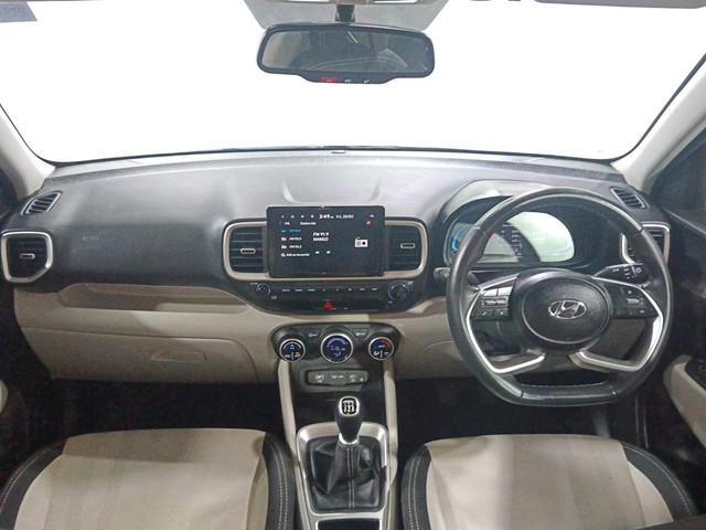 Second-hand 2023 Hyundai Venue SX BSVI for sale in Kochi-11