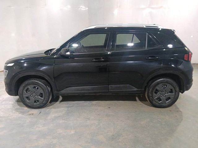 Second-hand 2023 Hyundai Venue SX BSVI for sale in Kochi-6