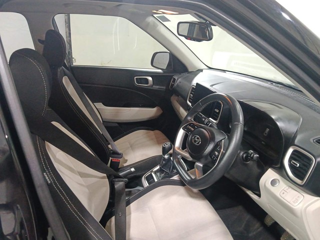 Second-hand 2023 Hyundai Venue SX BSVI for sale in Kochi-15