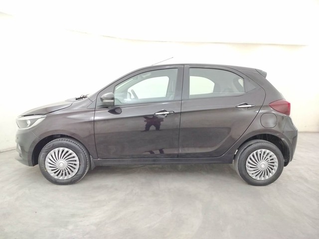 Second-hand 2022 Tata Tiago XZ CNG for sale in Coimbatore-6