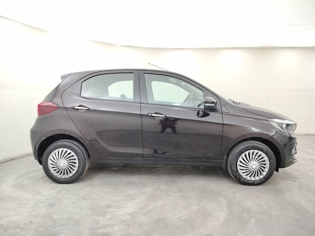 Second-hand 2022 Tata Tiago XZ CNG for sale in Coimbatore-2