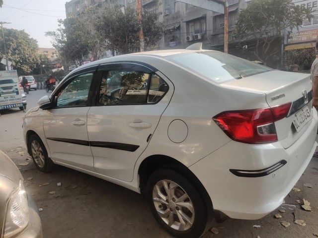 Second-hand 2018 Honda Amaze VX Diesel BSIV for sale in New Delhi-8