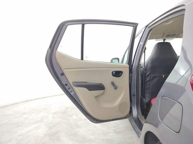 Second-hand 2015 Hyundai i10 Era 1.1 iTech SE for sale in Coimbatore-27